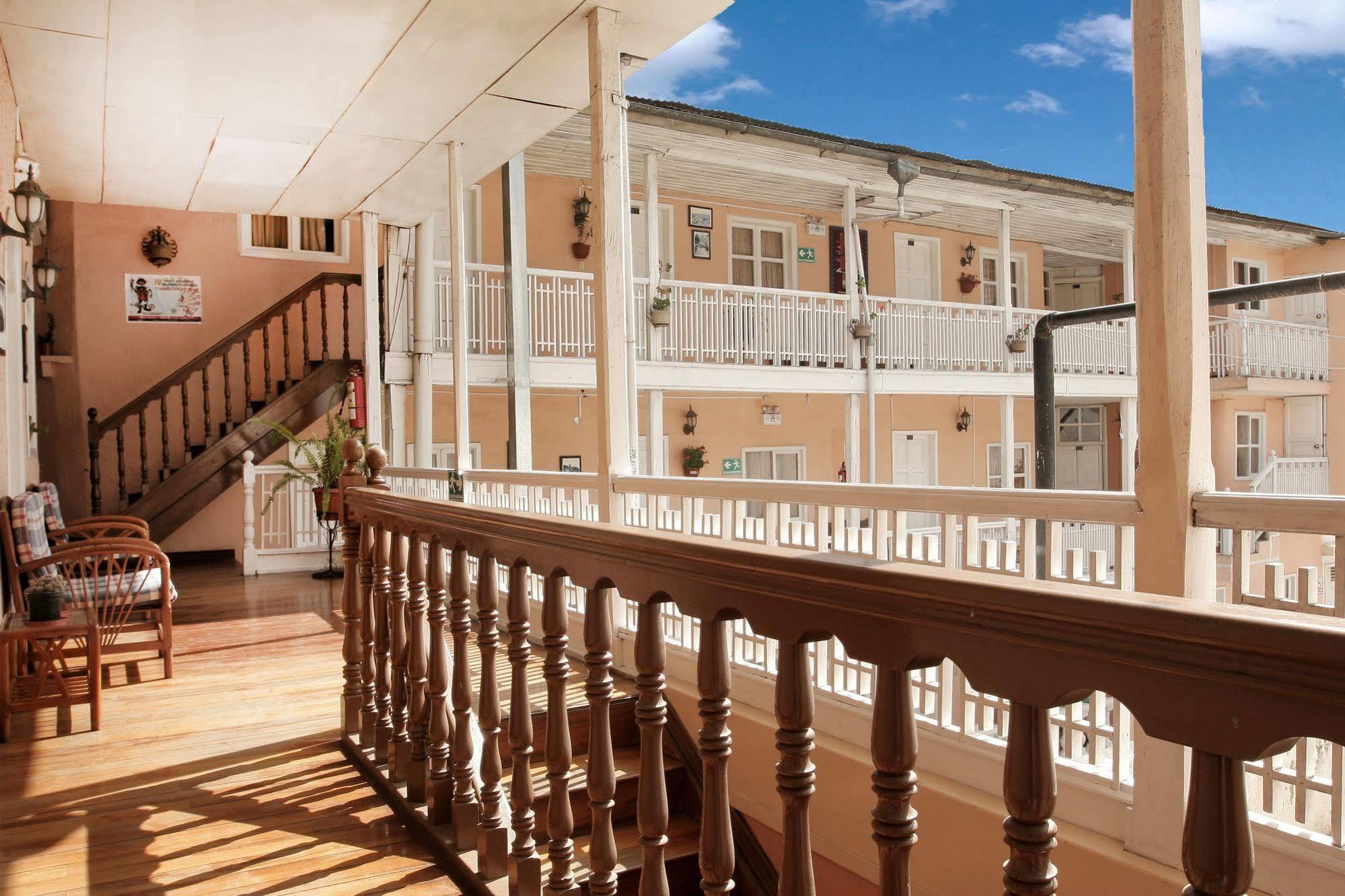 Hotel Europa Alausí 외부 사진