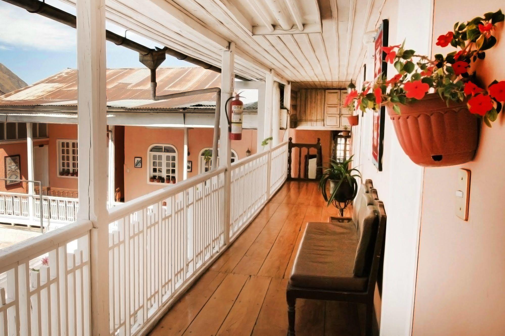 Hotel Europa Alausí 외부 사진